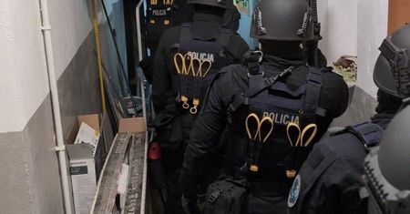 Łódź: Policja rozbiła gang narkotykowy powiązany z pseudokibicami. Zatrzymano sześciu mężczyzn