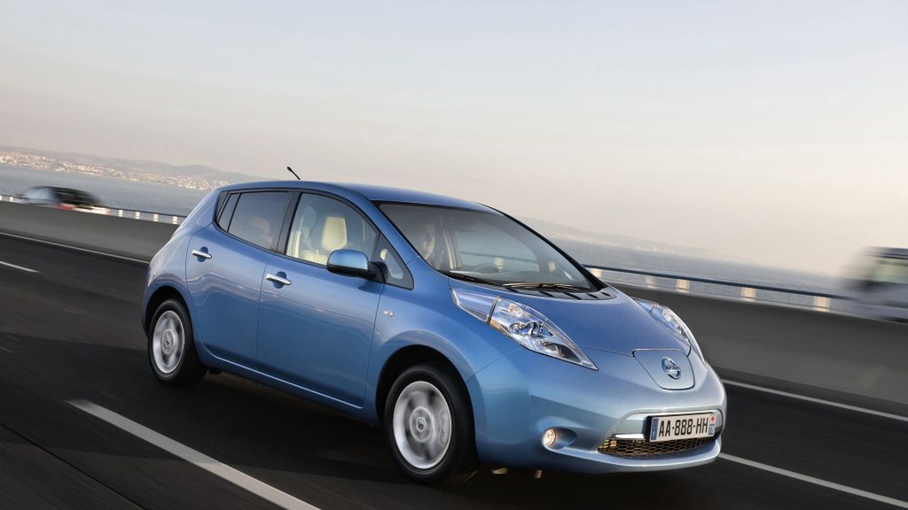 Nissan Leaf - nie grzeszy urodą, ale spopularyzował samochody elektryczne dla ludu