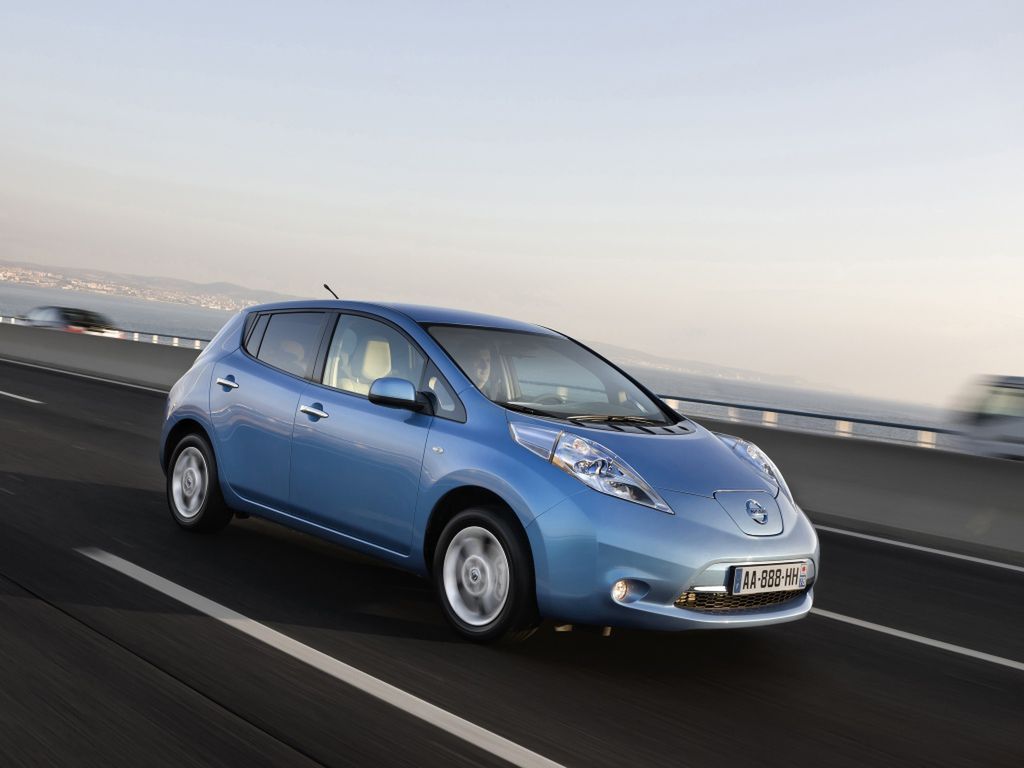 Co zrobić ze starymi akumulatorami z elektryków? Nissan ma na to sposób