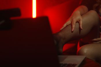 Chcą zakazać OnlyFans. Jako pierwszy kraj w Europie