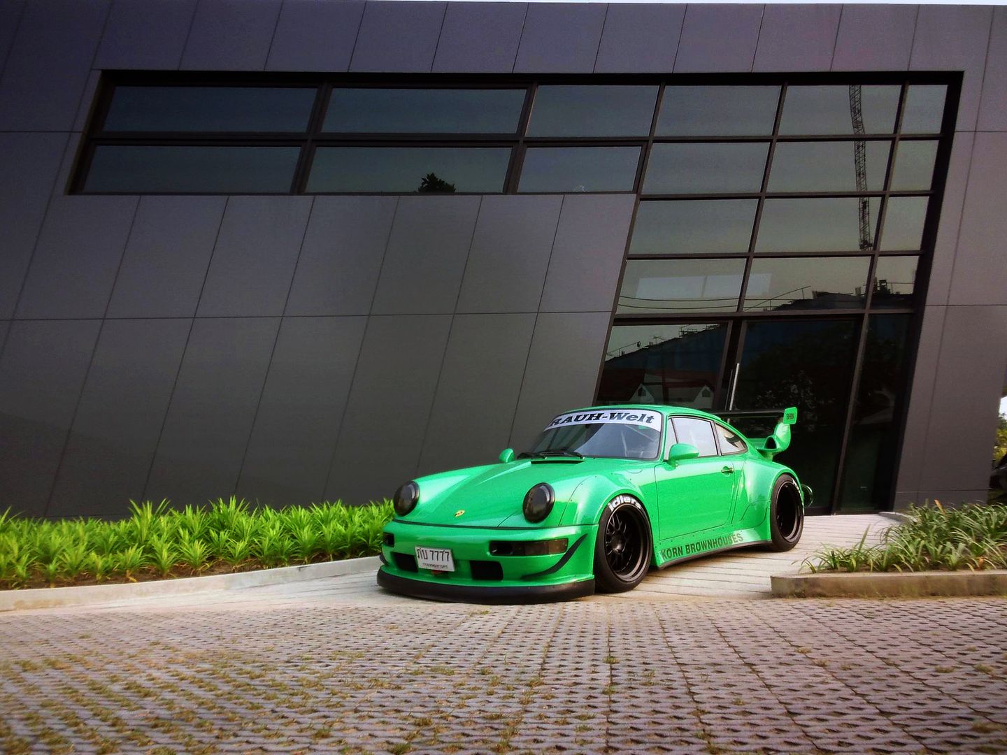 Porsche 911 RWB