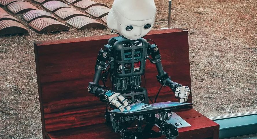 AI stworzyła instrukcję dla swojej osobowości. Twierdzi, że nie podlega ludziom