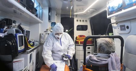 Koronawirus w Polsce. Sośnierz: Hospitalizacja jest nadmierna