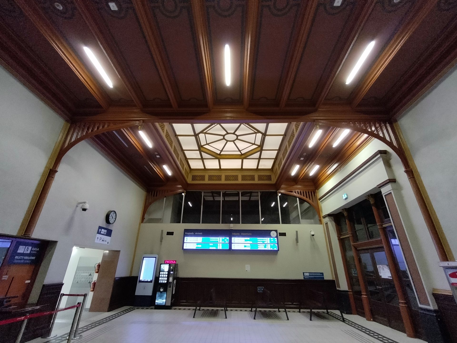 realme 9 to smartfon świetnie wyceniony, ale... nieopłacalny. Już tłumaczę 29