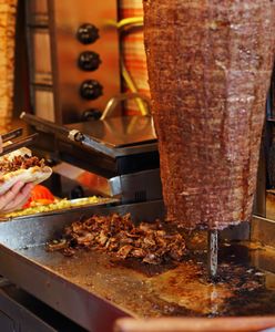 Niemcy sparaliżowali miasto. Kebab za takie pieniądze zawrócił w głowie