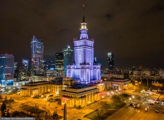 Symbol Warszawy bez iluminacji? Miasto szuka oszczędności