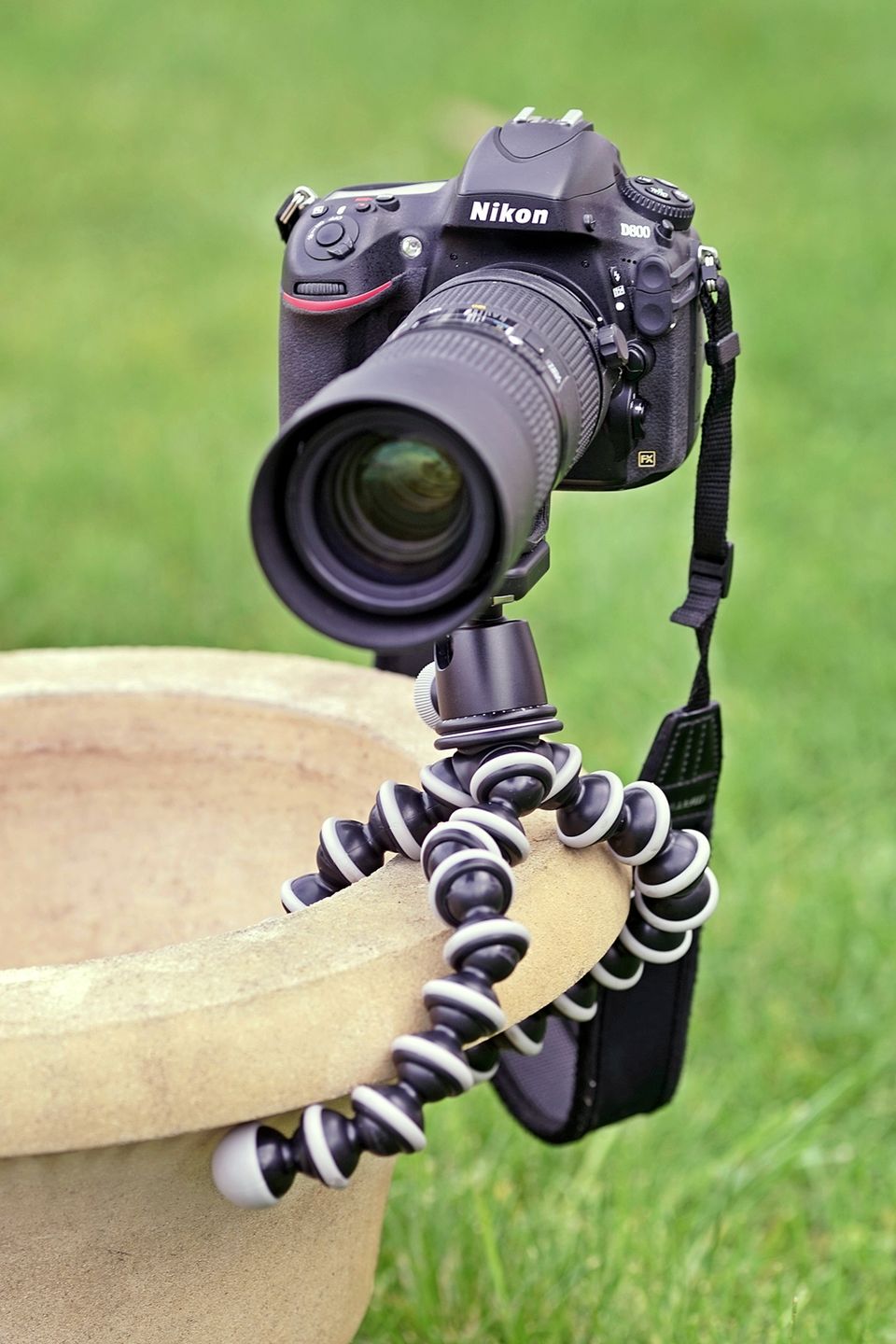 Joby Gorillapod SLR-Zoom czyli małpa trzymająca lustrzankę z zoomem 12