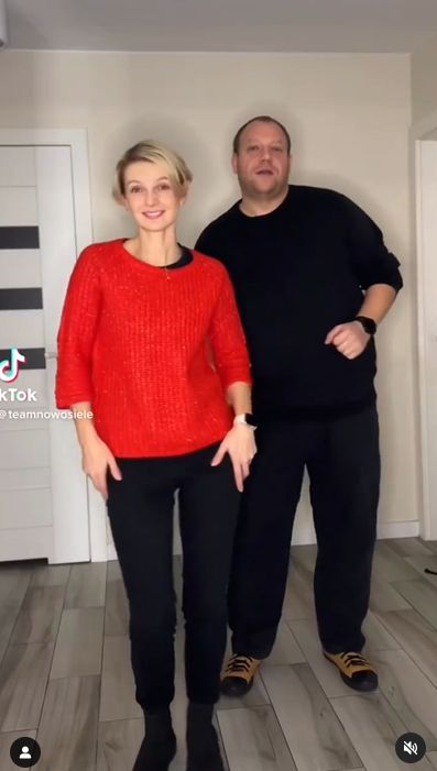 Bartłomiej Nowosielski z żoną Eweliną