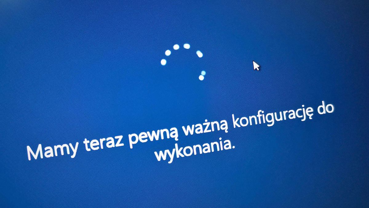 Windows 10 19H2 ma problem z instalacją łatek, fot. Oskar Ziomek