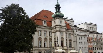Czterech kandydatów w walce o fotel dyrektora Teatru im. Heleny Modrzejewskiej w Legnicy. Kto chce kierować legnicką sceną?