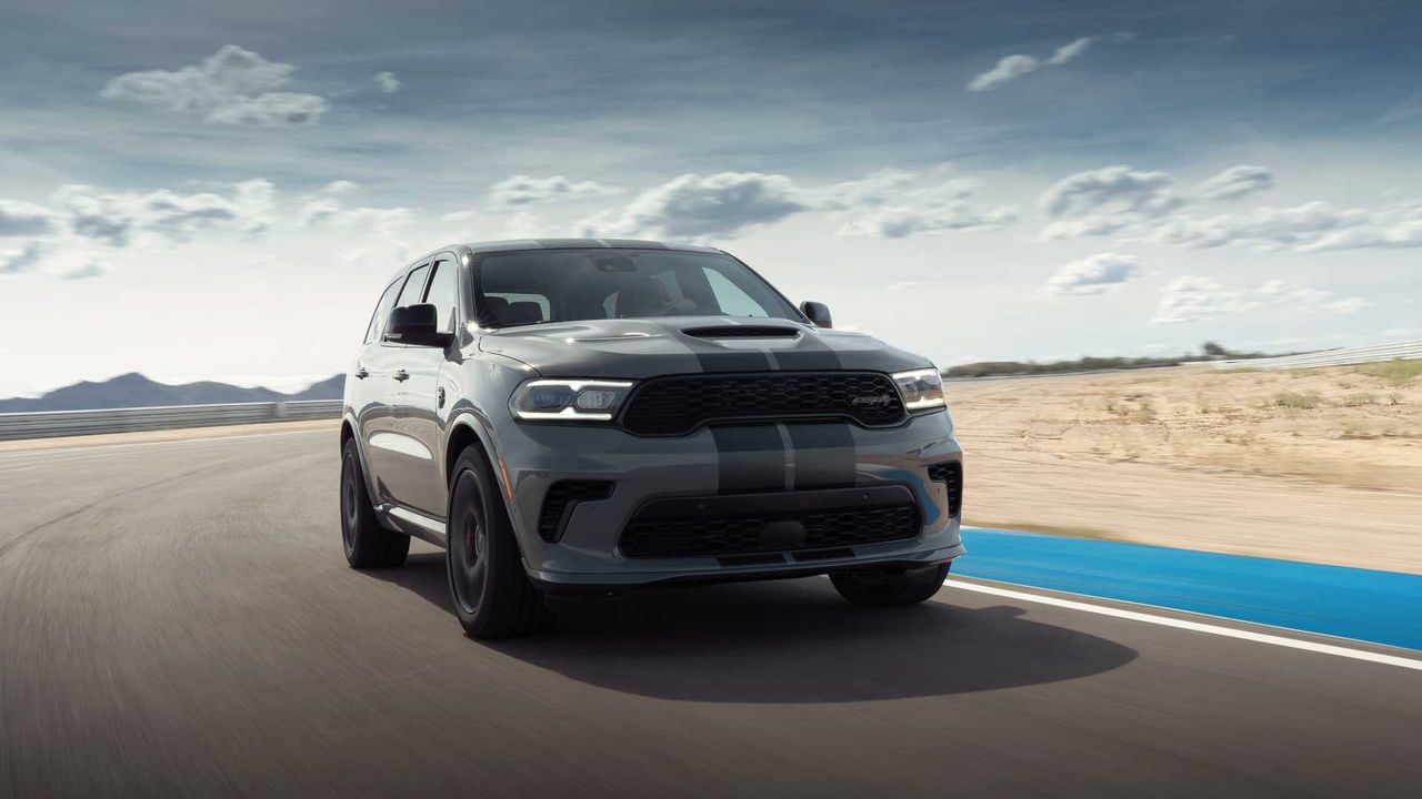 Najmocniejszy SUV świata jeszcze chwilę porozrabia. Dodge Durango SRT Hellcat wróci do oferty