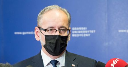 Jak minister zdrowia unikał obostrzeń. Na mapie trudno nie zauważyć, kogo miałyby dotyczyć