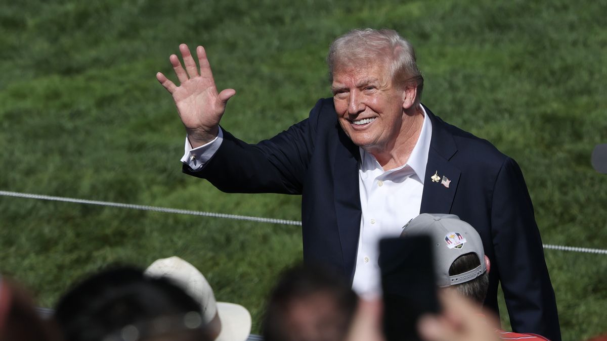 FARMINGDALE, NEW YORK - SEPTEMBER 26: U.S. President Donald Trump attends the 2025 Ryder Cup at Black Course at Bethpage State Park Golf Course on September 26, 2025 in Farmingdale, New York. In his second term, Trump has attended several major sporting events.  (Photo by Anna Moneymaker/Getty Images)