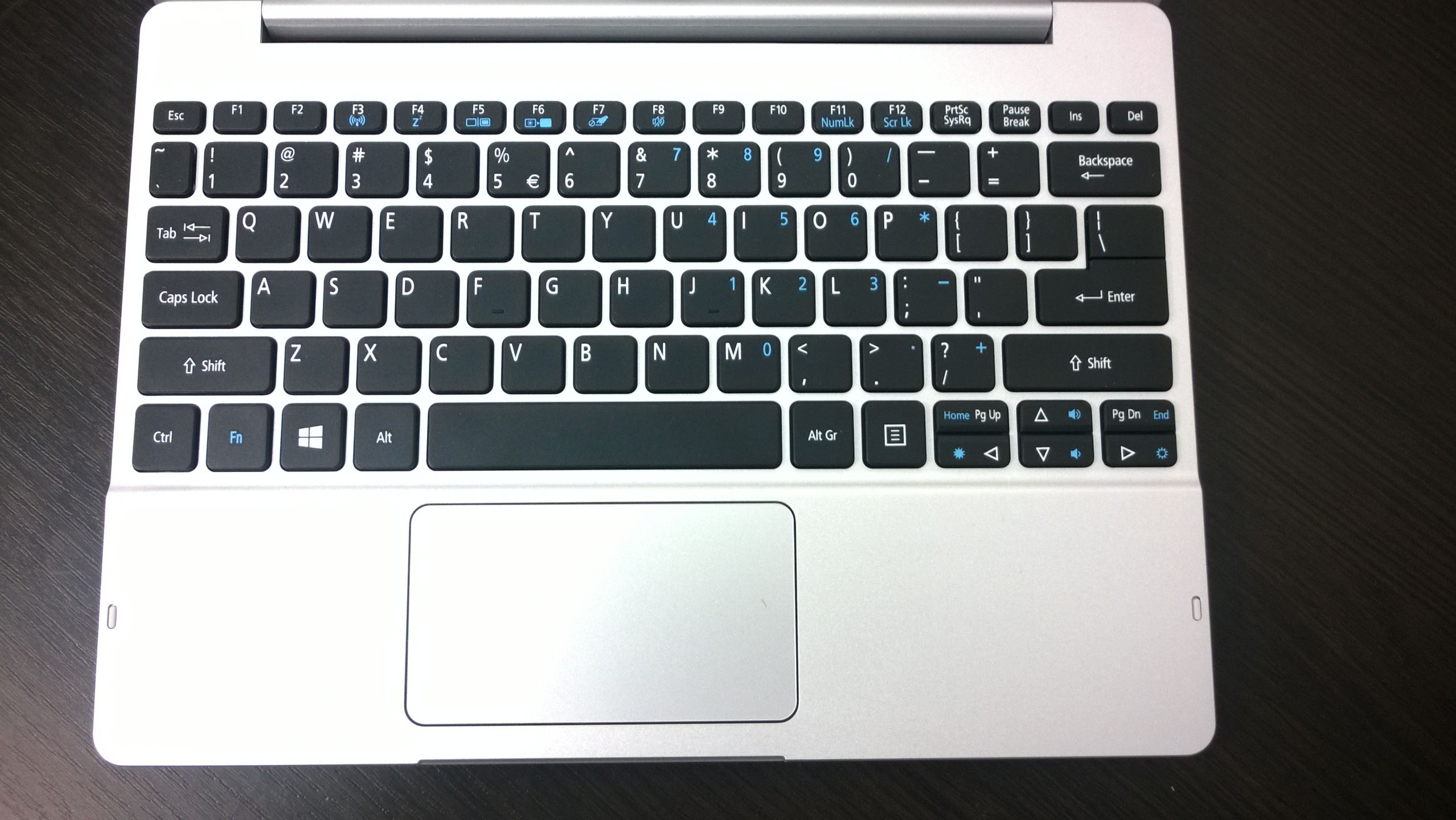 Acer Aspire Switch 10 – niedrogi tablet i minilaptop z Windows 8 w jednym [test] 12