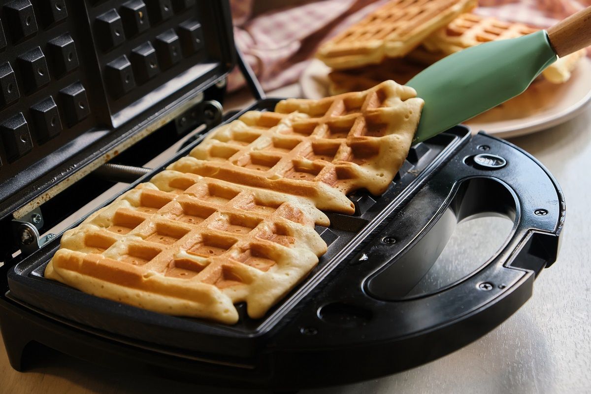 At home, you will make waffles that will be tastier than the ones by the sea. The secret lies in a simple trick.