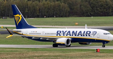 Ryanair startuje z wyprzedażą biletów. W grudniu polecisz za grosze