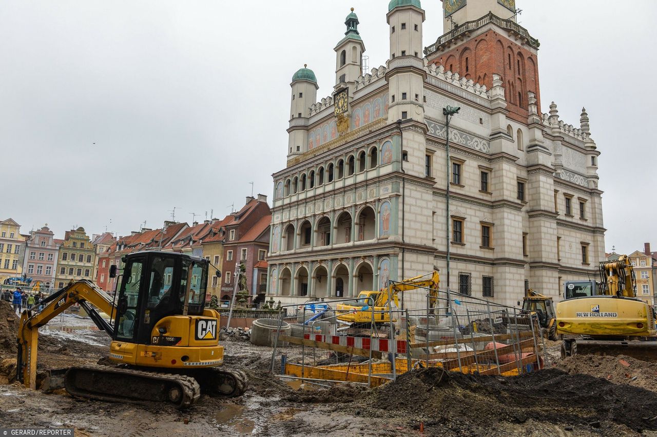 Remont Starego Rynku w Poznaniu. Jest kara dla wykonawcy. "Śmieszne"