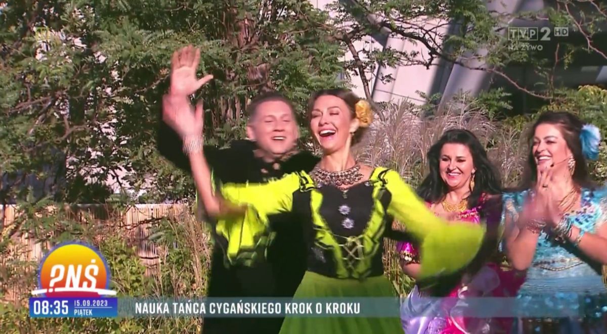 Anna Popek dała się ponieść romskiemu tańcu na antenie "Pytania na śniadanie" 