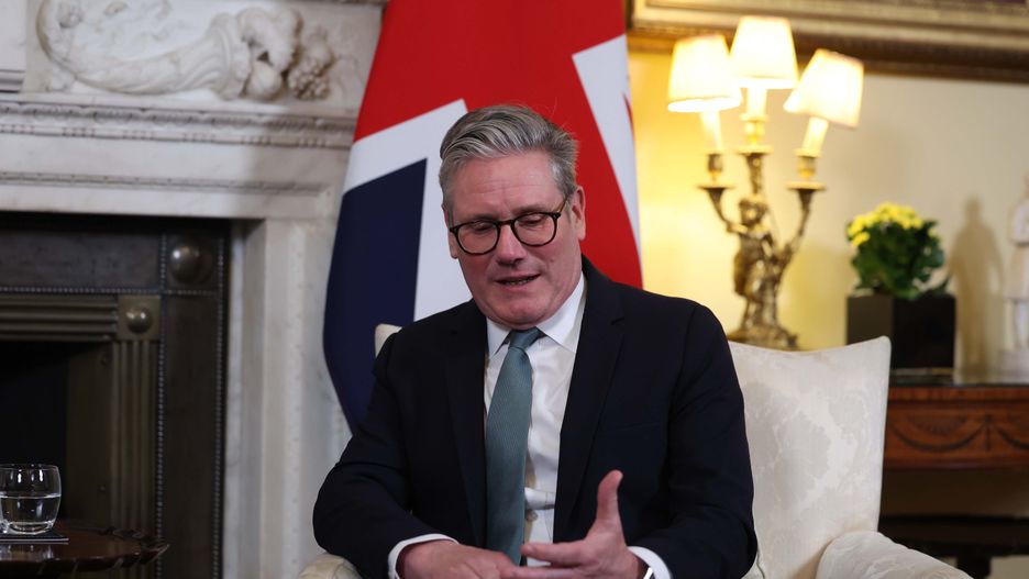 British Prime Minister Keir Starmer meets with the new Prime Minister of Canada, Mark Carney (not pictured), at 10 Downing Street in London, Britain, 17 March 2025. EPA/NEIL HALL / POOL Dostawca: PAP/EPA.