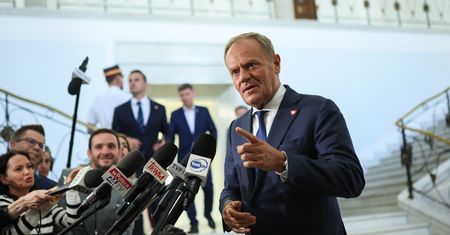 Zwrot ws. nocnej prohibicji w Warszawie. Tusk zabrał głos