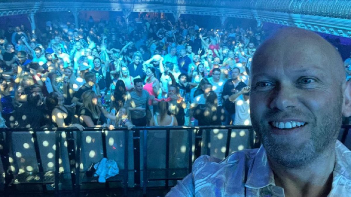 W ciągu ostatnich lat Paul jako Dario G dawał występy solo