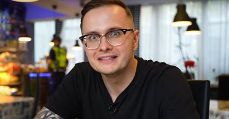 Poszedł do policyjnej stołówki. Pokazał, co zastał na miejscu