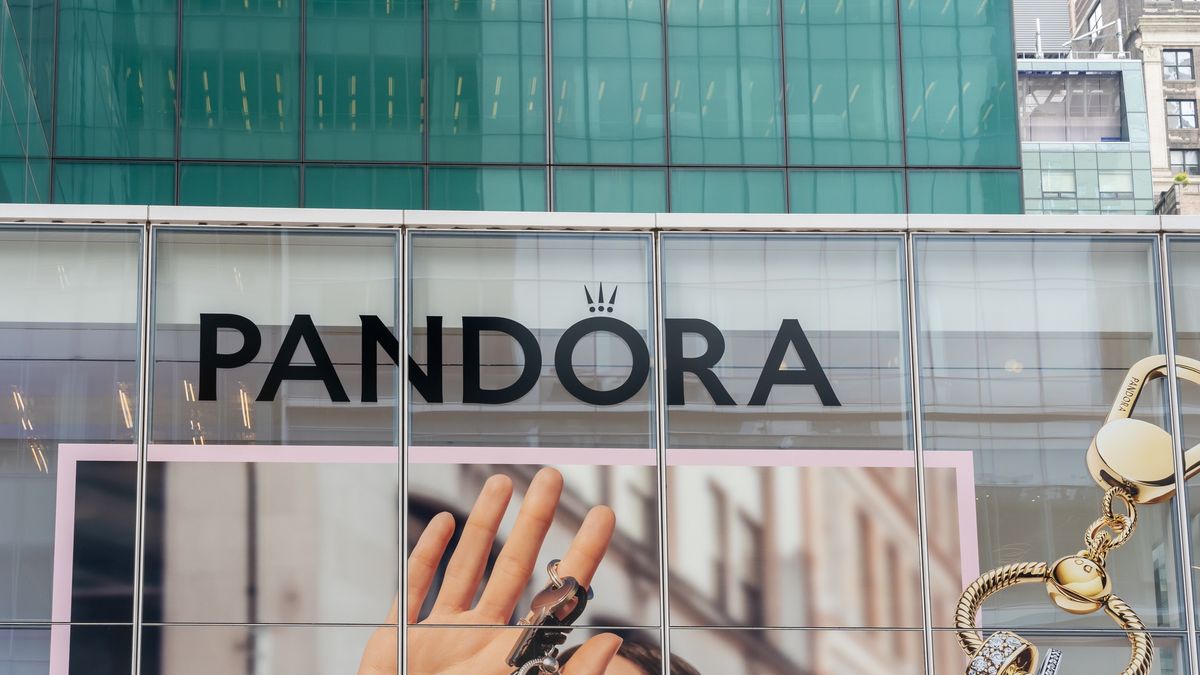 Srebro za drogie. Gigant stawia na inny metal