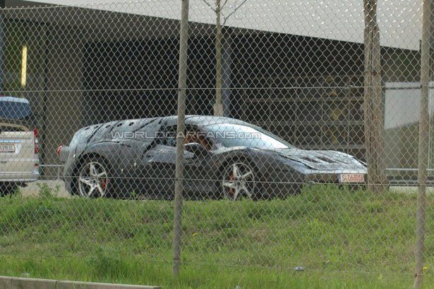 Następca Ferrari Enzo i zdjęcia szpiegowskie [aktualizacja]