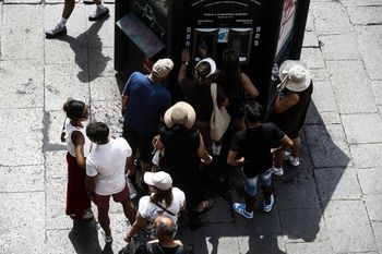 Czerwony alert w europejskiej stolicy. Obrona Cywilna niesie pomoc
