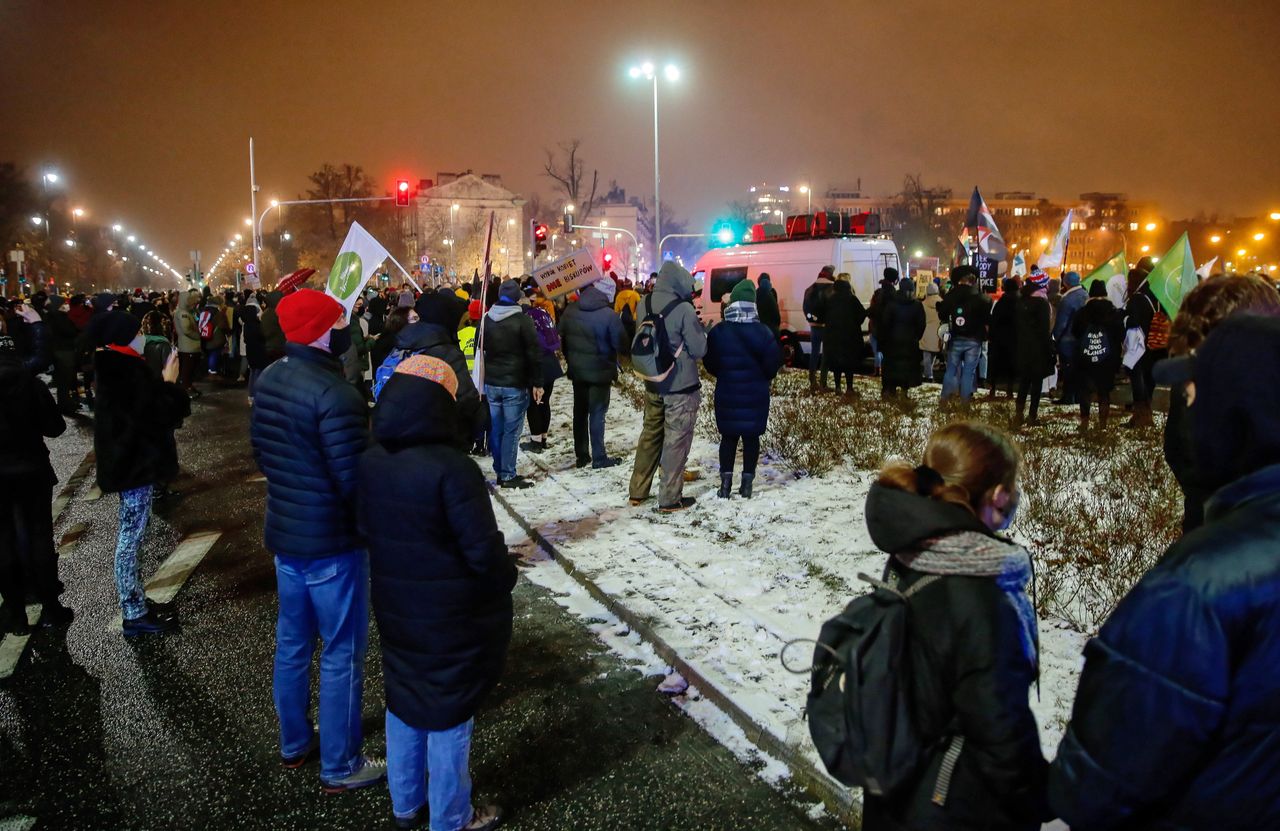 Strajk Kobiet. Wrocław. "Matki, żony i kochanki, dzisiaj chuliganki"