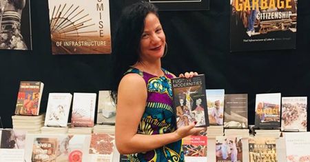 Jessica Krug, naukowiec i profesor na George Washington University kłamała, że jest czarnoskóra. "Jestem pijawką kulturową"