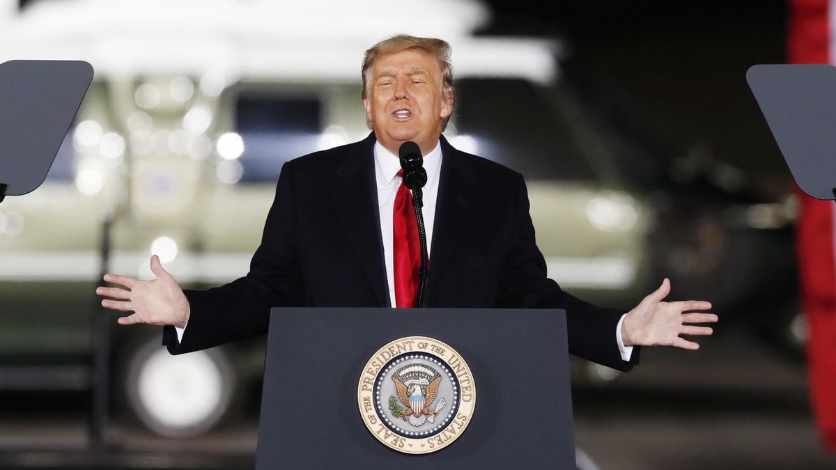 Donald Trump na stałe zablokowany na Twitterze