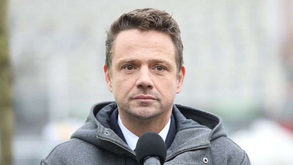 Trzaskowski apeluje przed sylwestrem. Zwrócił się do "amatorów pirotechniki"