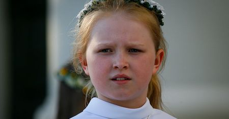 Komunie święte 2020. Rodzice oburzeni. Nie wszyscy księża przekładają uroczystość