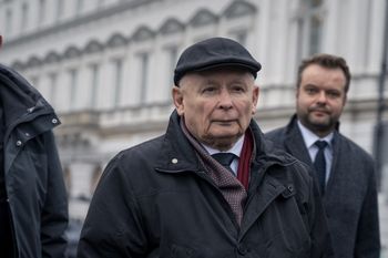 Kaczyński może iść w odstawkę. Ekspert wskazał, kto może go zastąpić