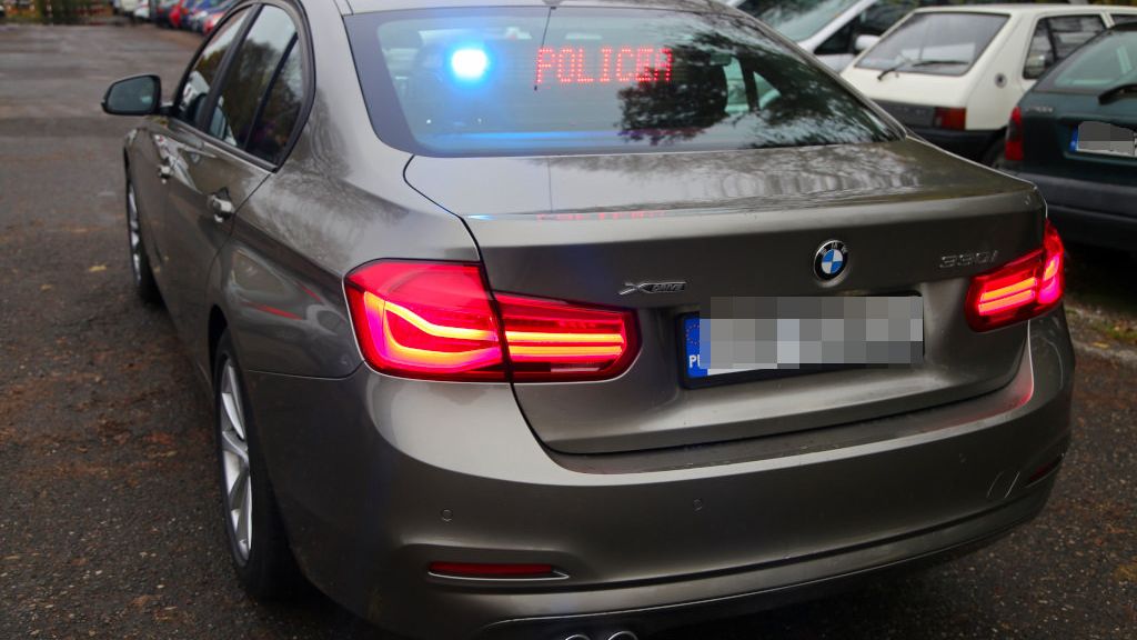 Obecnie w służbie policji jest 140 nieoznakowanych BMW serii 3