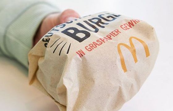 McDonald's zainwestuje w opakowania z trawy