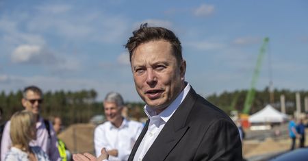 Musk sprzeda Teslę, by zlikwidować głód? Miliarder zabiera głos