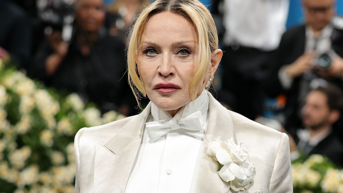 madonna-znowu-jest-za-stara-bo-w-pewnym-wieku-ju-nie-wypada-opinia