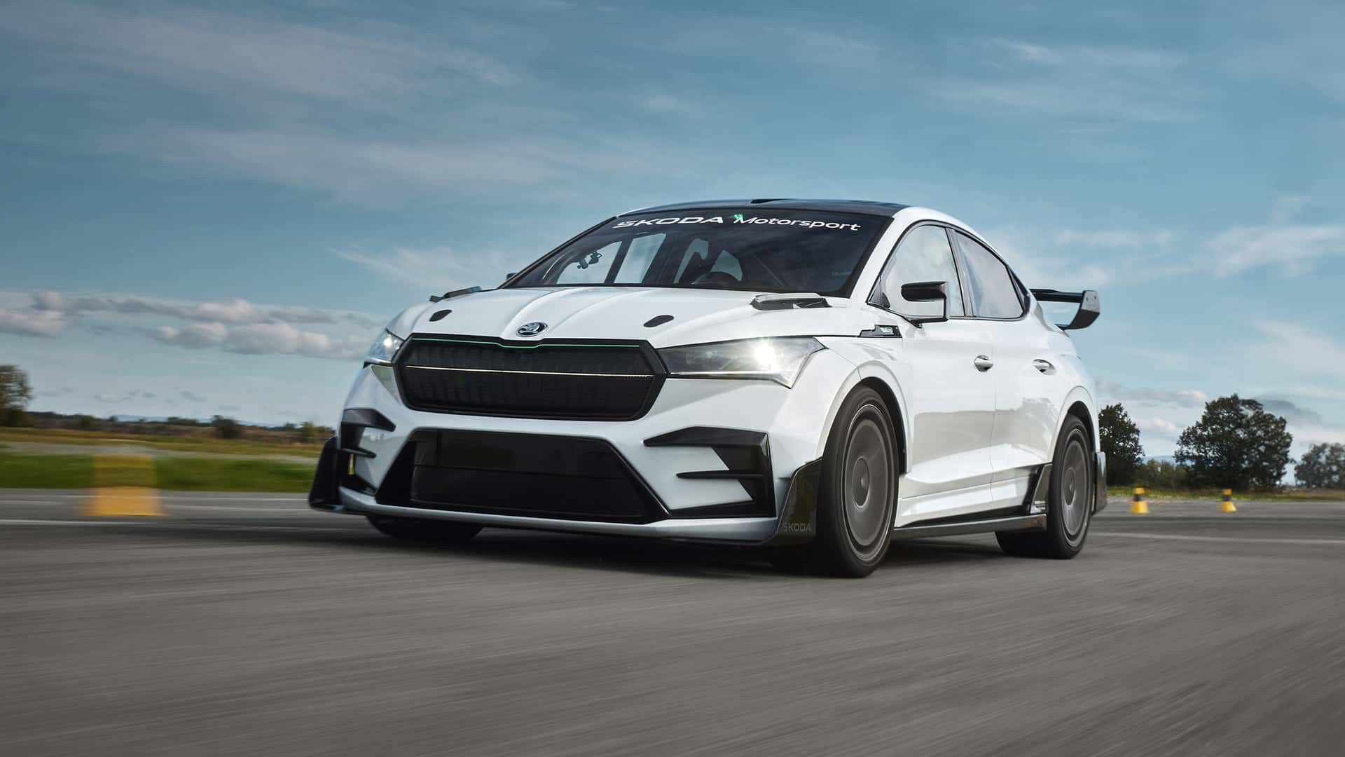 Škoda Enyaq RS Race Concept 