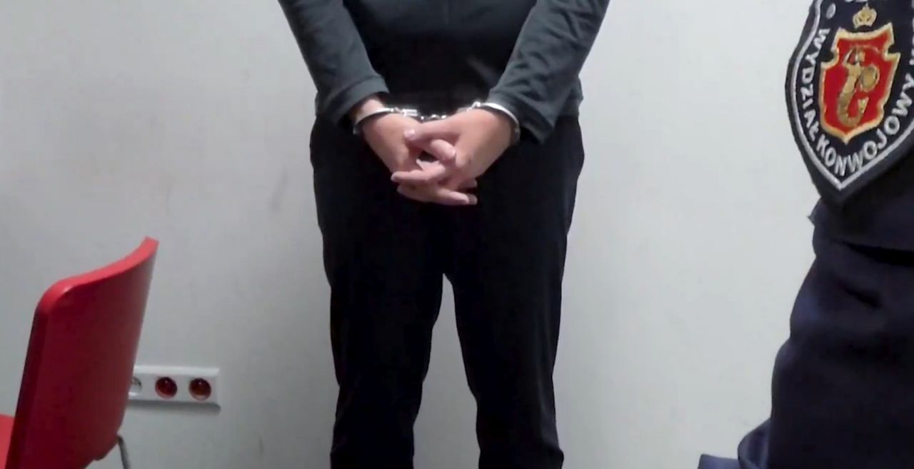 Ekstradycja: Ile kosztuje sprowadzenie do Polski pana w klapkach?