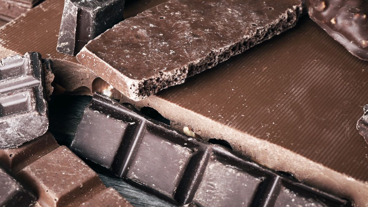 Co oznacza biały osad na czekoladzie?