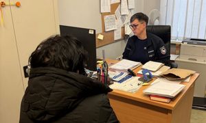 Nie dostała pieniędzy z kopert ślubnych. Ukradła mężowi bmw