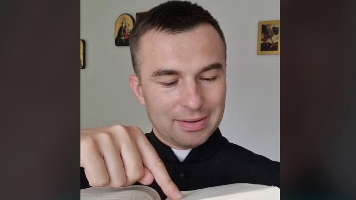Internauta mówi o lekcjach religii. Ksiądz z TikToka komentuje. 