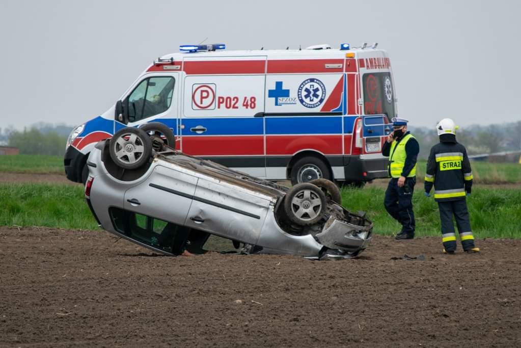 Tragiczny wypadek na trasie Śrem - Leszno. Nie żyje 81-latek