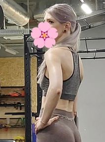 Opublikowała zdjęcie z siłowni. Oskarżył ją o eksponowanie ciała