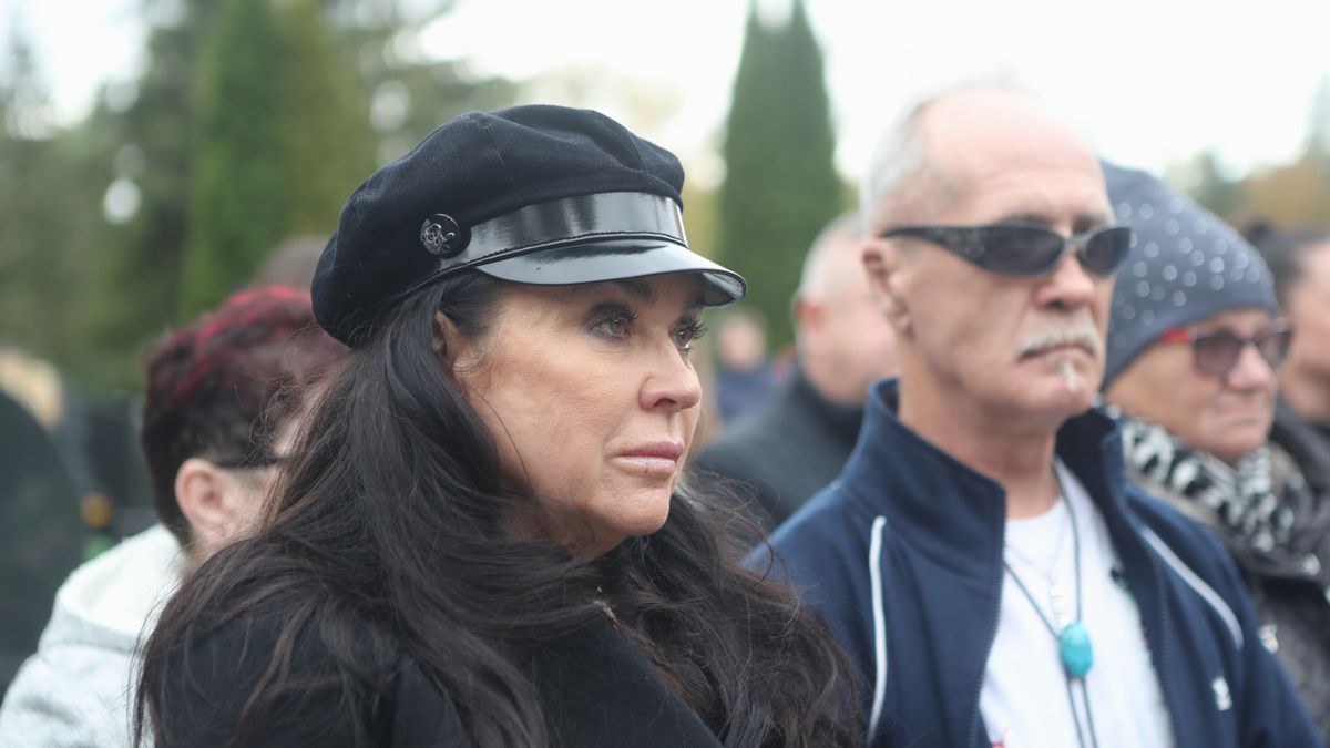 W Grotnikach odbyło się poświęcenie nagrobka Krzysztofa Krawczyka