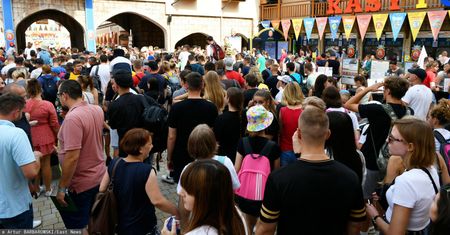 Podszywają się pod znany park rozrywki. "Można stracić pieniądze"