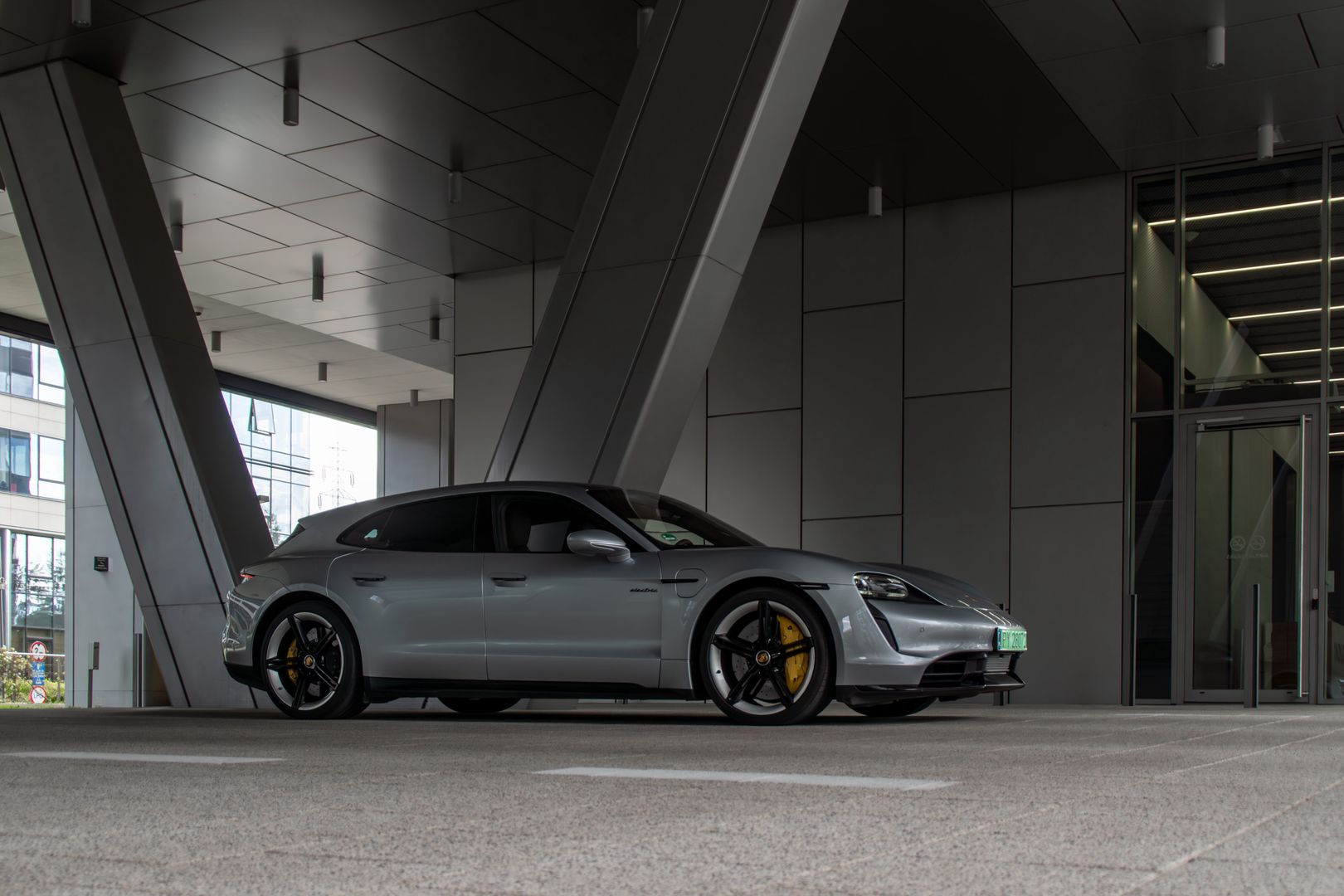Porsche Taycan Turbo S Sport Turismo