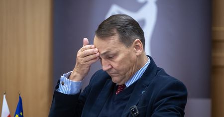 Sikorski natychmiast reaguje na zarzuty Dudy. "Dlaczego?"